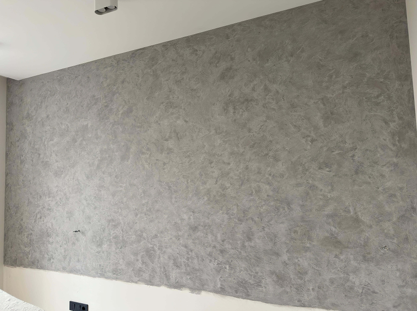 обробка стін бід мікроцемент